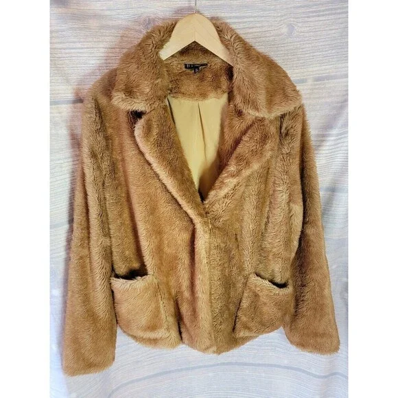 B Collection by Bobeau Twiggy Faux Fur Jacket Mob Wife - Picture 2 of 9
